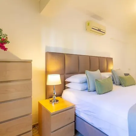 别墅 Spacious 5 Bedroom With Private Pool 卡斯