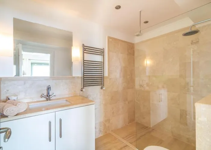 Spacious 5 Bedroom With Private Pool * Каш